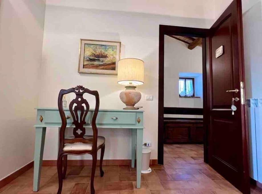 La Casina Di Nada Apartment Massa Martana Bagian luar foto