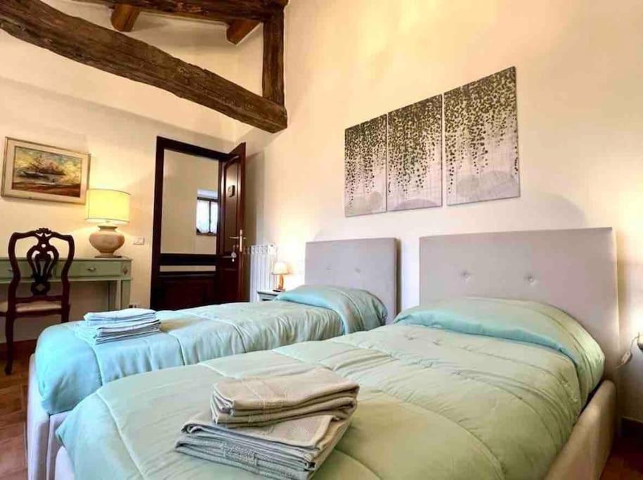 La Casina Di Nada Apartment Massa Martana Bagian luar foto