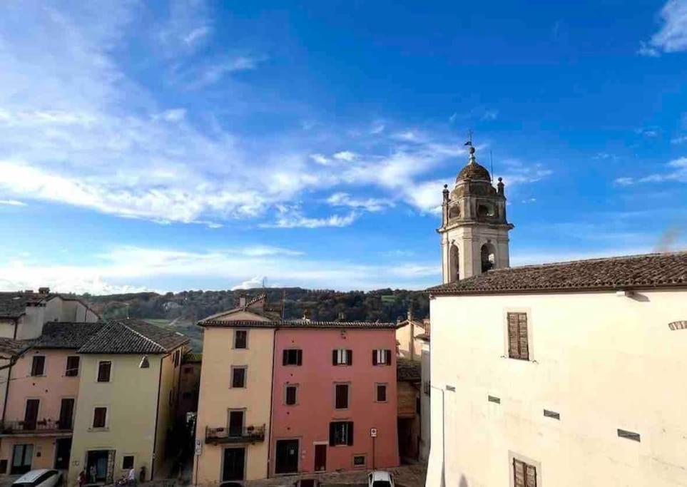 La Casina Di Nada Apartment Massa Martana Bagian luar foto